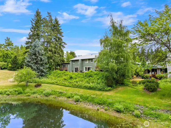 1011 Blue Heron Avenue NE, Bainbridge Island, WA 98110