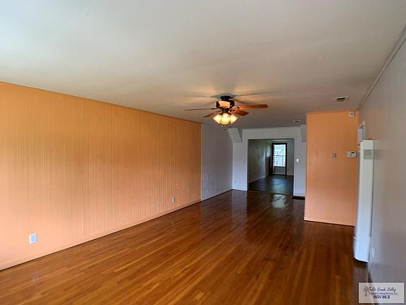 4th image of 1321 E Filmore St