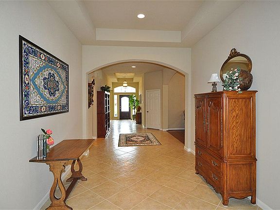 4th image of 31926 Wildwood Park Ln