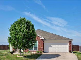 6205 Stone Lake Dr, Fort Worth, TX 76179