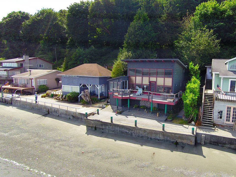 2nd image of 27939 SW Summerhurst Walk