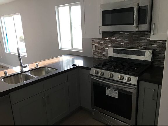 5th image of 4203 Verdant St