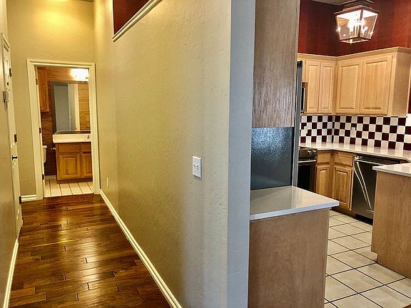 5th image of 13217 Signature Blvd
