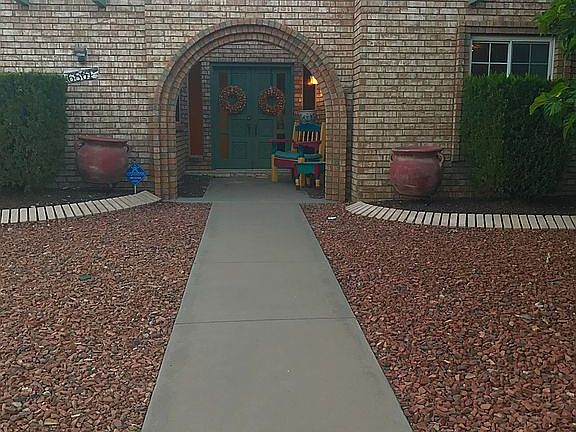 4th image of 6861 Orizaba Ave