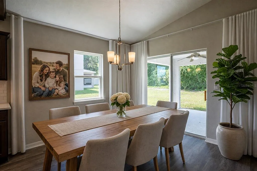 4 bed, 2.0 bath, 1545 sqft, $2,100 — Photo 3