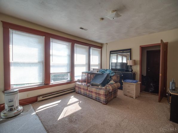 cincinnati-ohio-439767867 picture