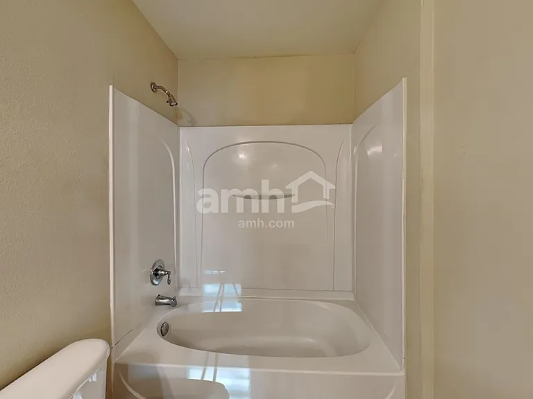 107 Oak Knoll Dr — Photo 16