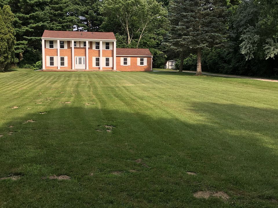 1st image of 25380 Lois Ln