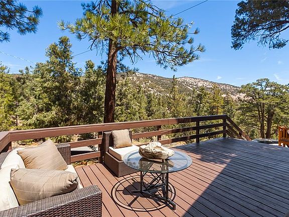 5th image of 360 Pioneer Ln