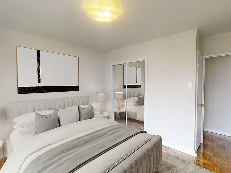 50 Walmer Rd #203 — Photo 4
