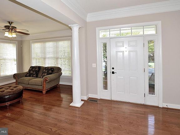 3rd image of 9158 Moonstone Dr