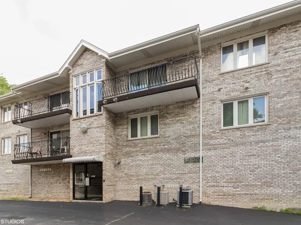 4535 Rumsey Ave, Oak Lawn, IL 60453