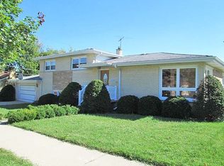 7655 N Waukegan Rd, Niles, IL 60714