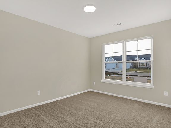 5th image of 7144 Lillian Pl