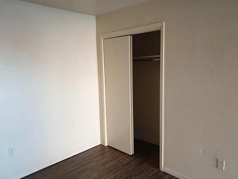 415 N Lorraine Ave — Photo 6
