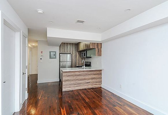 1st image of 838 Halsey St APT 2