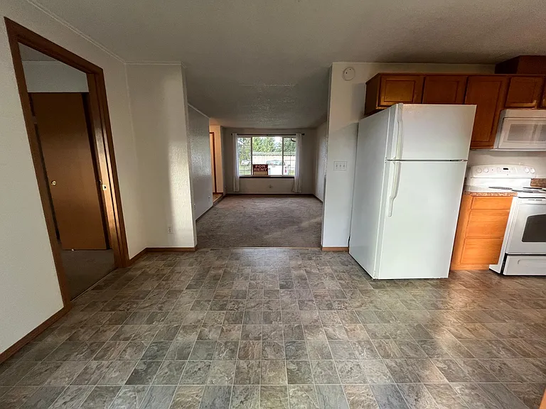 30517 Webster Rd E — Photo 23