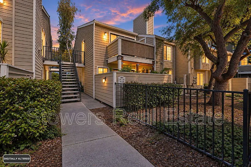 264 Eastridge Dr