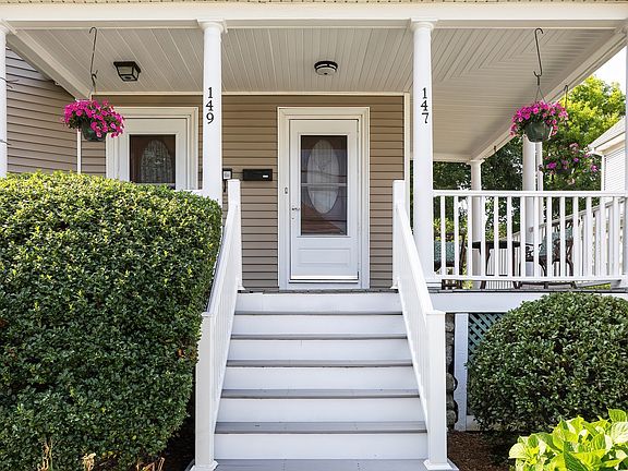 2nd image of 149 Winslow Ave #149