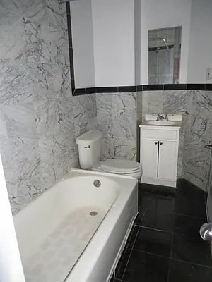 Rented by Bohemia Realty Group | media 37