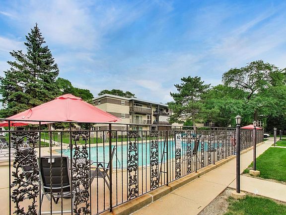 3rd image of 901 8th Ave APT 12