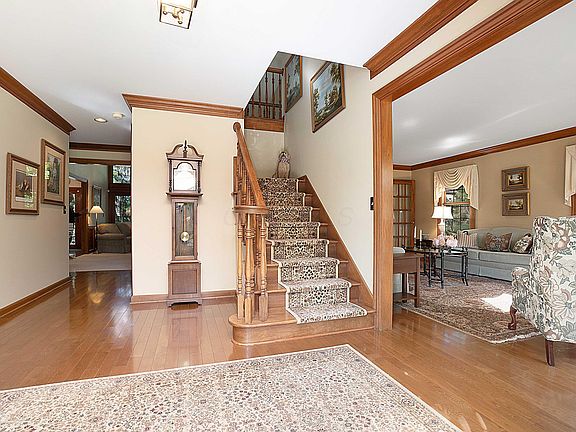 5th image of 5714 Zetland Ct