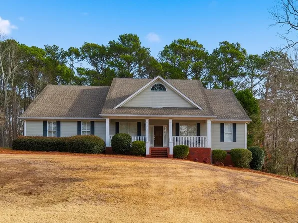 1615 Mayfair Ct, Auburn, AL 36830