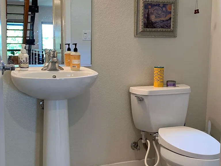 604 Palisade Dr — Photo 10