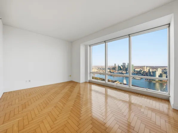 845 United Nations Plaza image 8 of 50