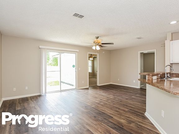 5th image of 1701 Ashwood Cir