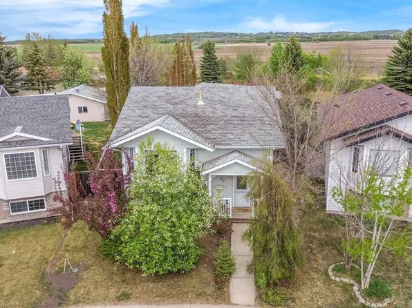 45 W Durand Cres, Red Deer, AB T4R 3A7