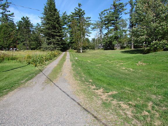 5th image of 1016 Laycox Rd