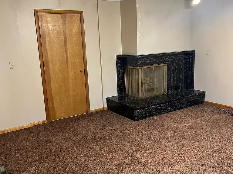 113 S Center St #1 — Photo 7