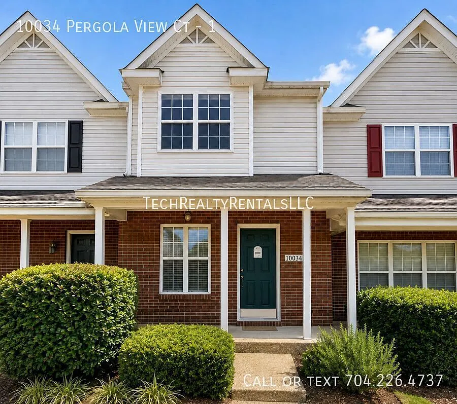 2 bed, 2.5 bath, 1088 sqft, $1,800 — Photo 1