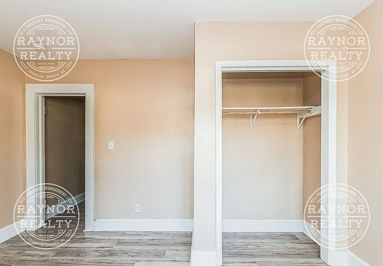 641 Kenwood Ave #B — Photo 5