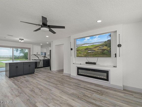 4th image of 5363 HECKSCHER DR Drive