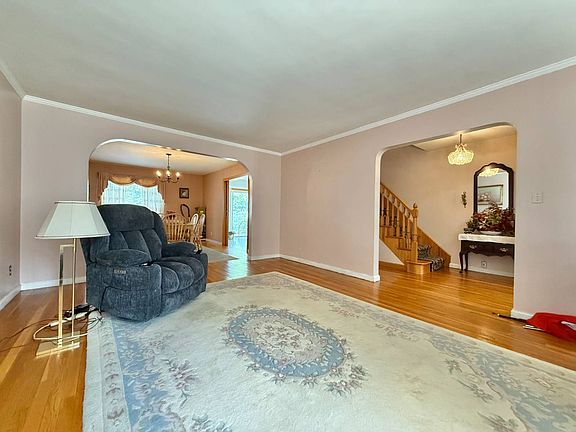 3rd image of 79-52 213th St