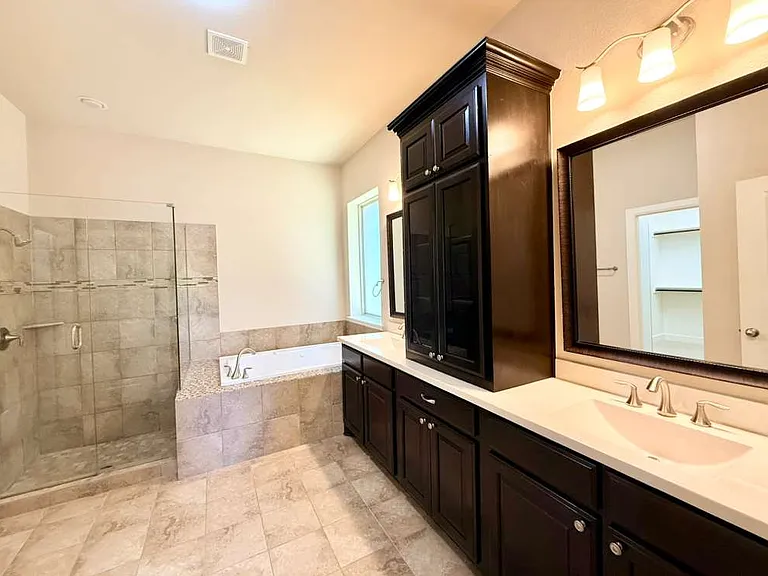 6704 Castillo St — Photo 23