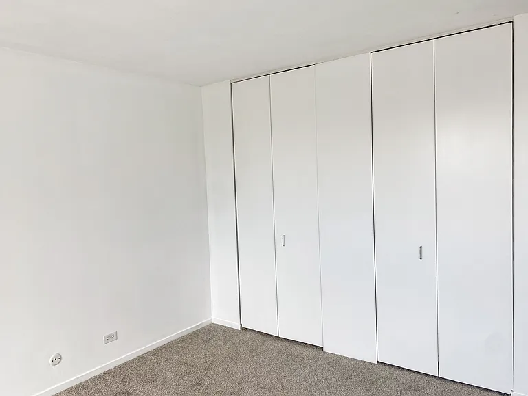 Primary Closet En Suite