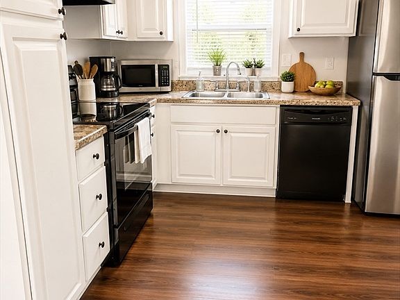 5th image of 85 Beacon Ave #1