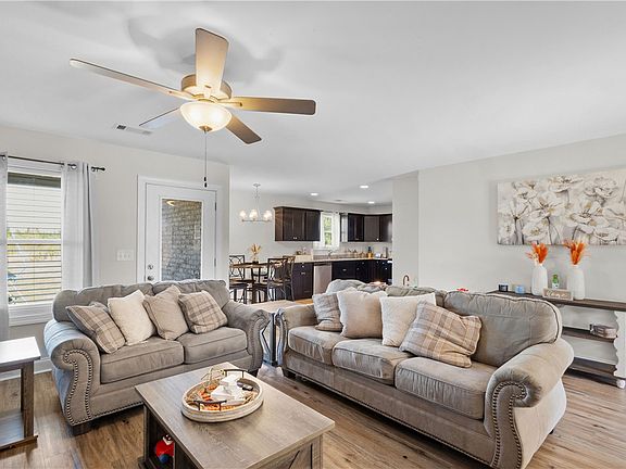 3rd image of 1122 Lee Road 266