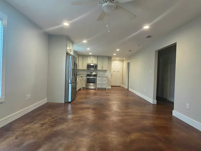 12580 Dakota St — Photo 2