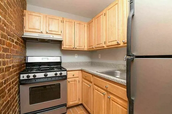 Rented by Compass | media 12