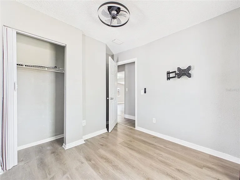 605 S Disston Ave — Photo 10