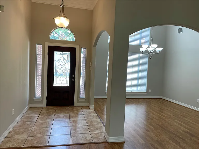 15480 Constellation Cir W — Photo 4