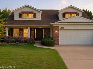 20617 Somerset Ct, Riverview, MI 48193