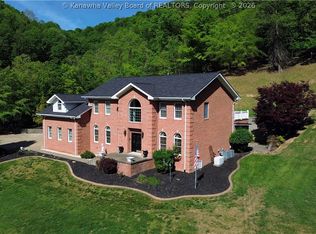 35 Oakridge Estates Rd, Danville, WV 25053