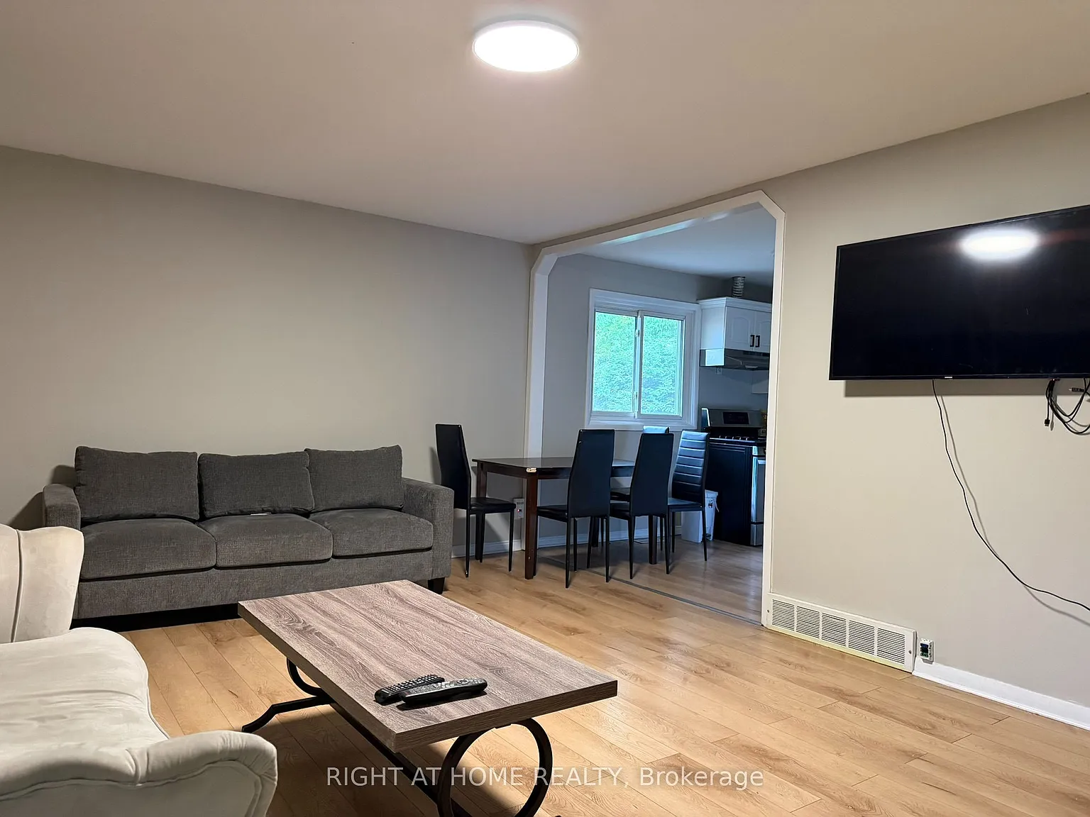 5 bed, $3,000 — Photo 3