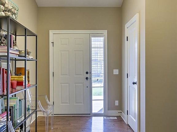 2nd image of 214 Castle Pine Dr