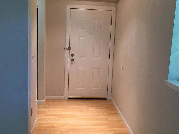 Interior entry nook.